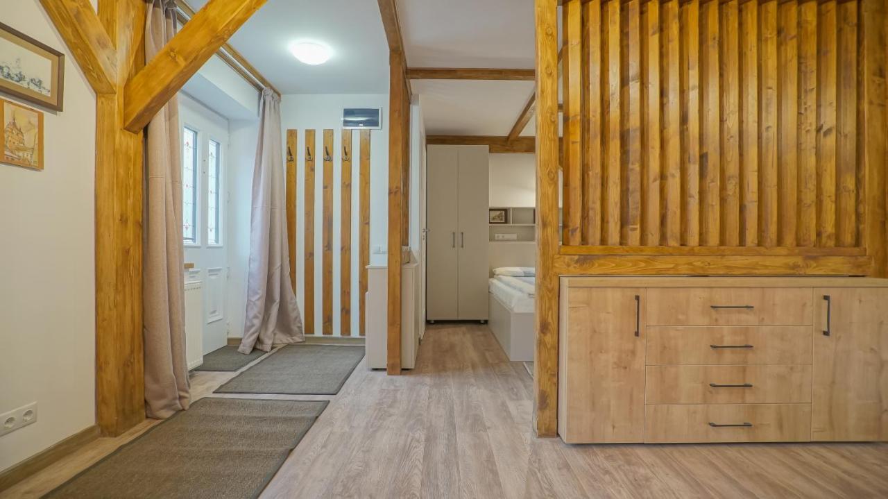 Oldtown Refuge Apartment Brasov Exterior photo